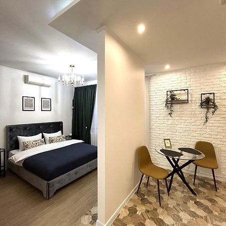 Modern Apartment, 100M To Opera Lviv Bagian luar foto