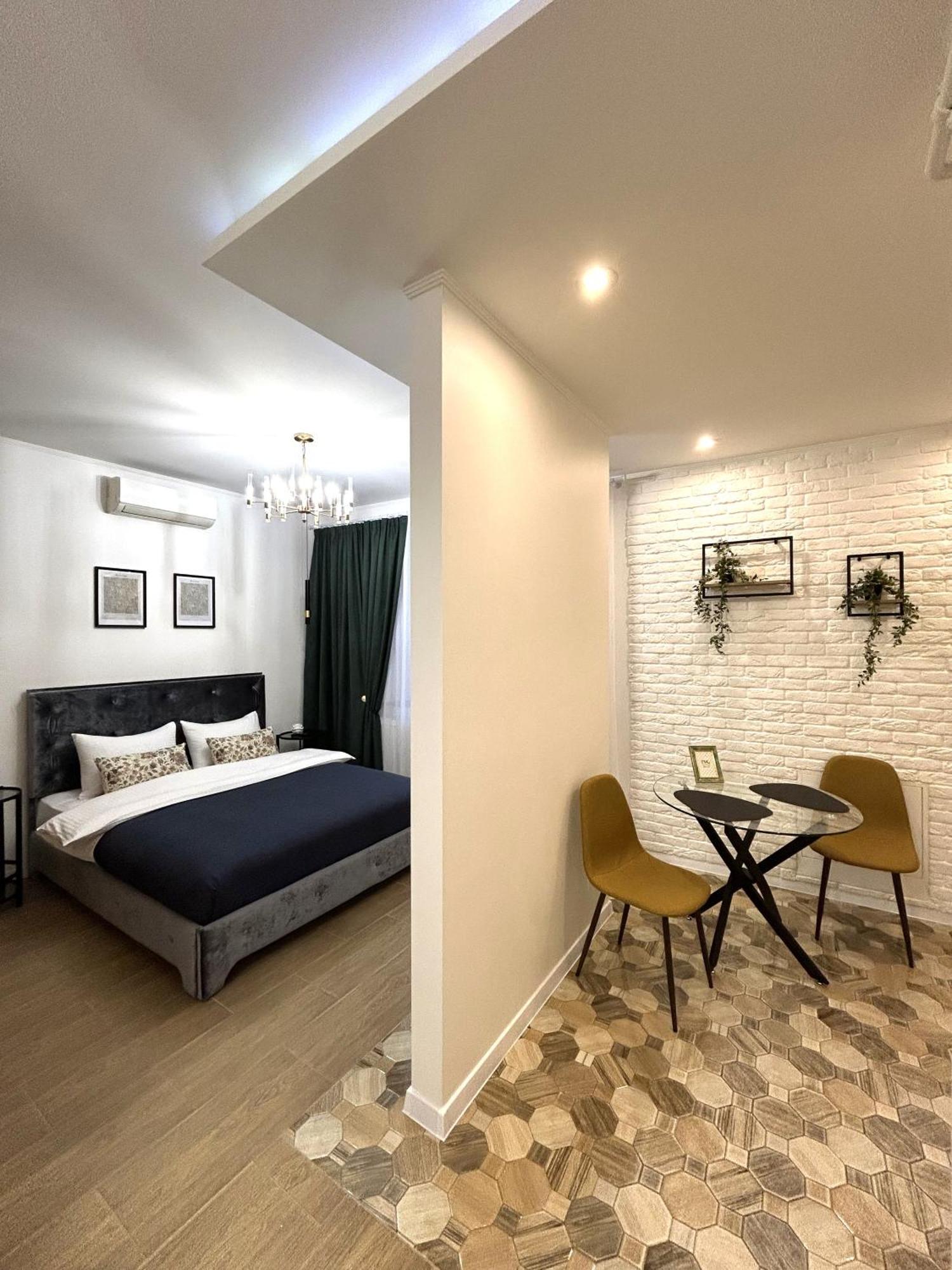 Modern Apartment, 100M To Opera Lviv Bagian luar foto