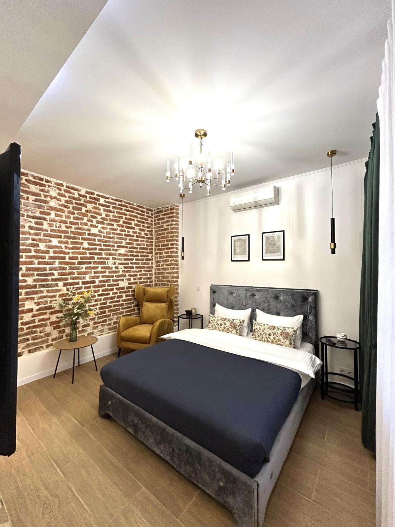 Modern Apartment, 100M To Opera Lviv Bagian luar foto