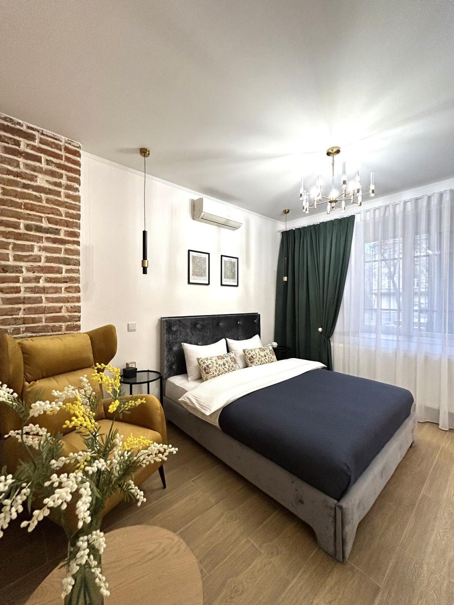 Modern Apartment, 100M To Opera Lviv Bagian luar foto